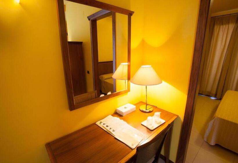 オーシャンビュースタンダードルーム, Santa Lucia