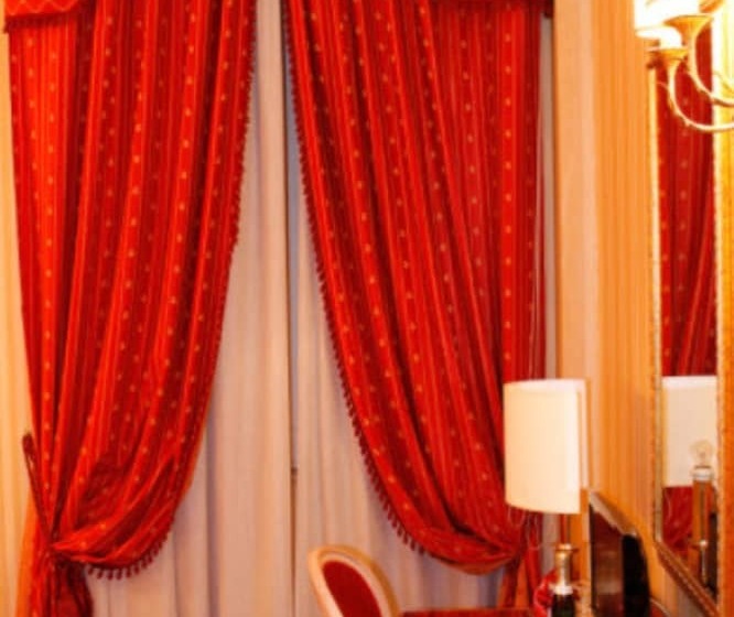 Pokój Standard Trzyosobowy, Sistina