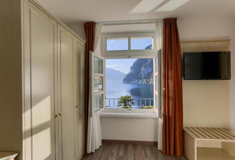 Superior room with lake view, Sole Relax & Panorama