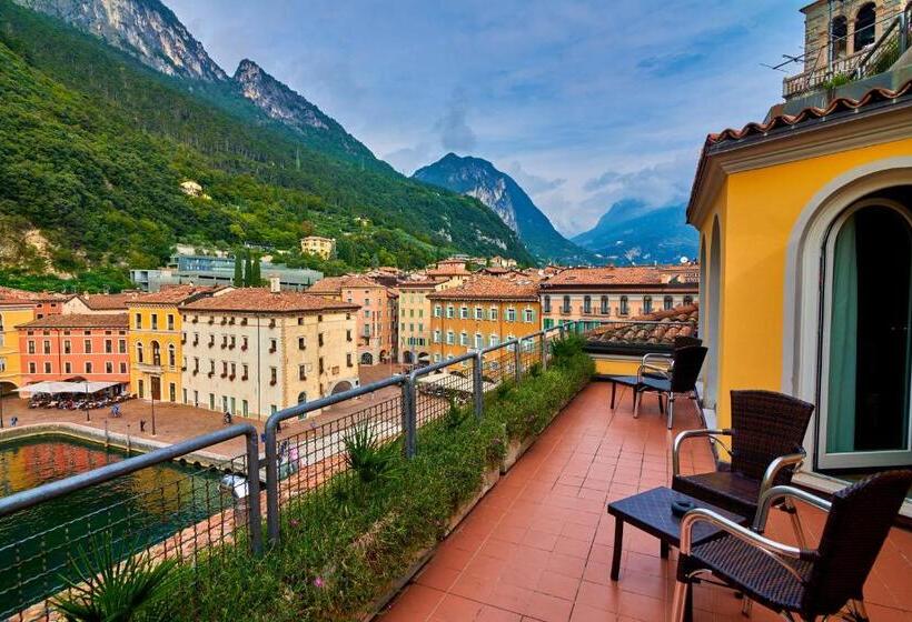 Suite with lake view, Sole Relax & Panorama