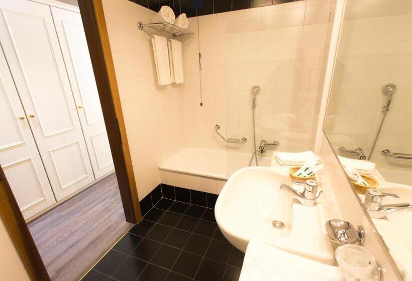 Suite with lake view, Sole Relax & Panorama