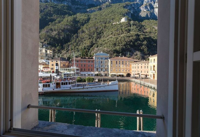 Superior room with lake view, Sole Relax & Panorama