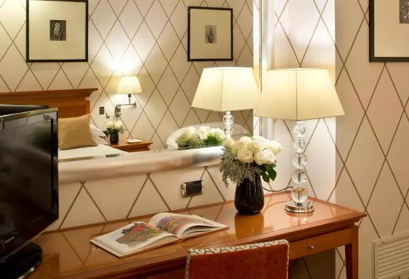 スタンダードトリプルルーム, Starhotels Metropole