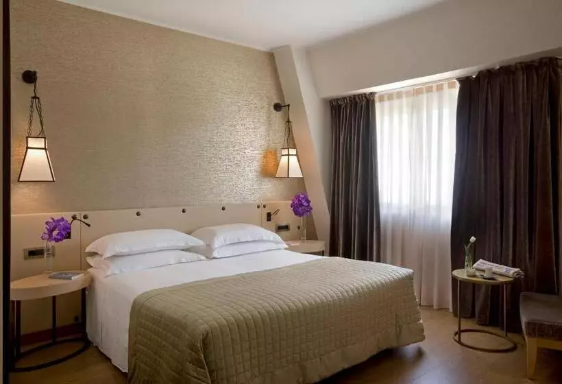 エクゼクティブルーム, Starhotels Metropole