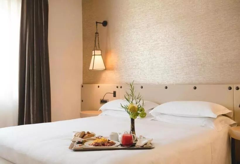 ジュニアスイート, Starhotels Metropole