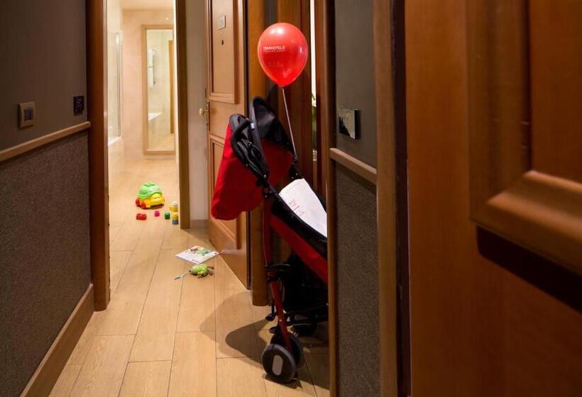 חיבור הדירה עם חדר שינה אחד, Starhotels Metropole