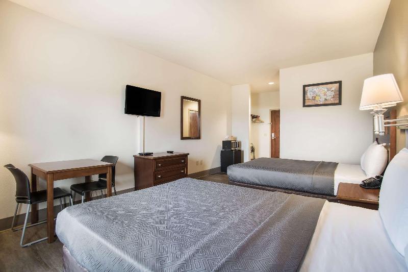 חדר סטנדרט לשלושה, Starhotels Metropole