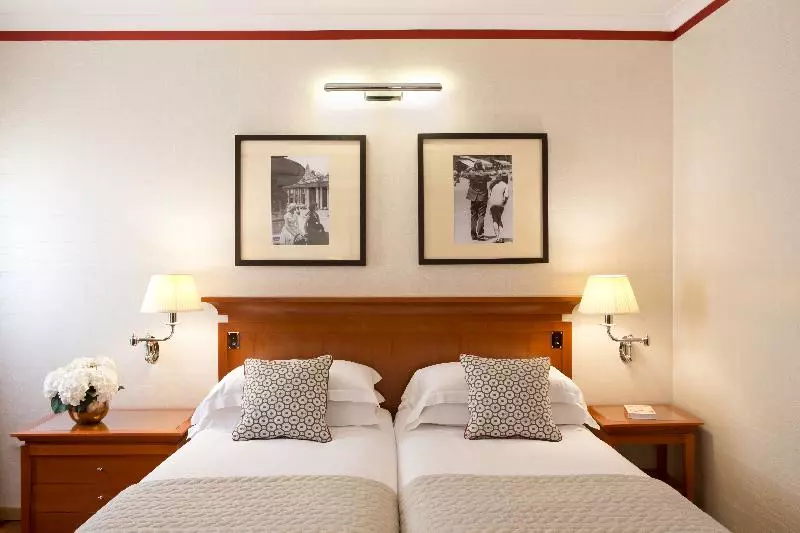 デラックスルーム, Starhotels Metropole