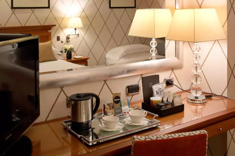 スタンダードトリプルルーム, Starhotels Metropole