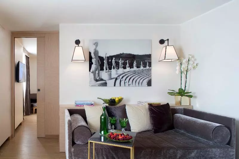 スイート, Starhotels Metropole