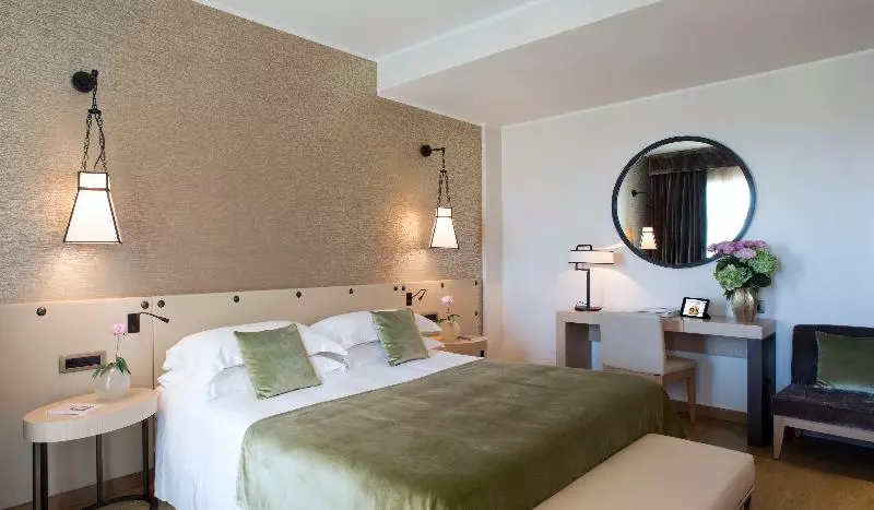エクゼクティブルーム, Starhotels Metropole