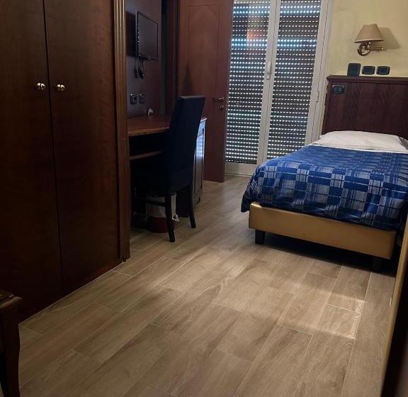 标准单人间, Valganna