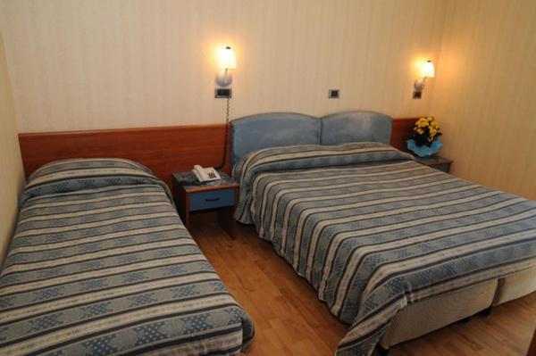 غرفة قياسية ثلاثية, Victoria