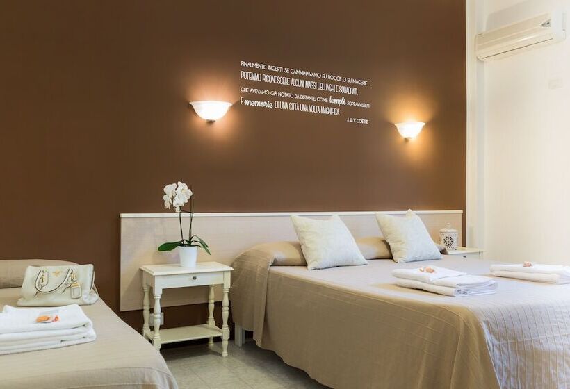 Номер Стандарт Трехместный, Villa Rita