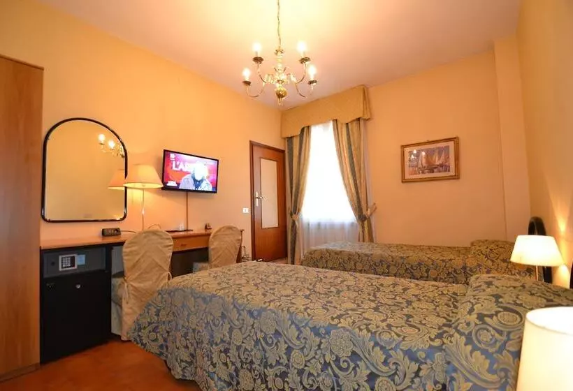اتاق استاندارد, Residence
