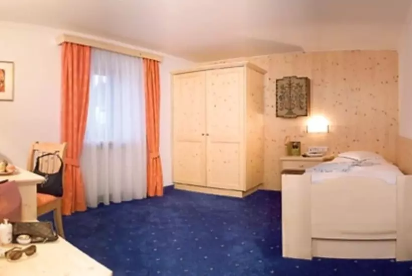 スタンダードシングルルーム, Romantik Hotel Post