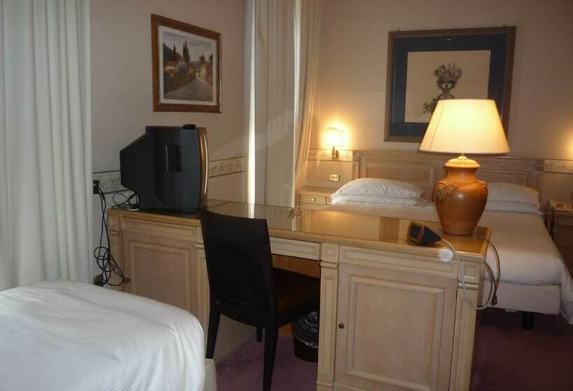 اتاق استاندارد سه نفره, Starhotels Terminus