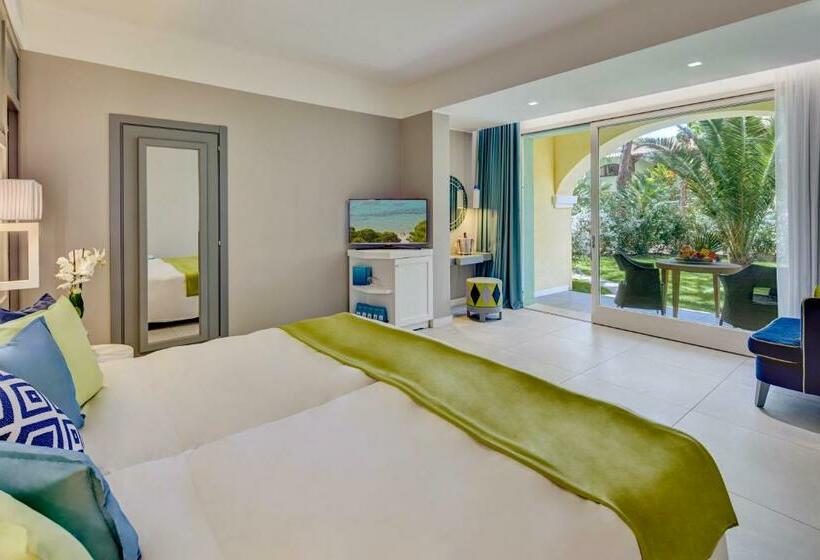 חדר משפחתי דלוקס, Forte Village Resort  Pineta