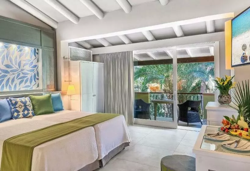 ガーデンビュースーペリアールーム, Forte Village Resort  Pineta