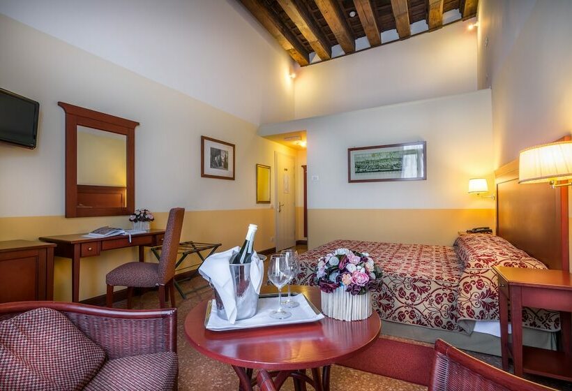 اتاق سوپریور با چشم‌انداز, Palazzo Marcello Hotel Al Sole