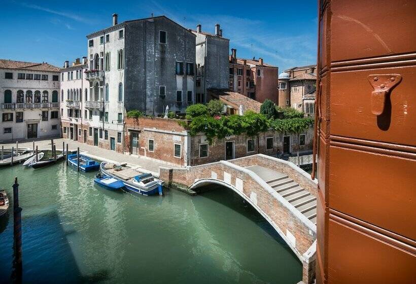 اتاق سوپریور با چشم‌انداز, Palazzo Marcello Hotel Al Sole