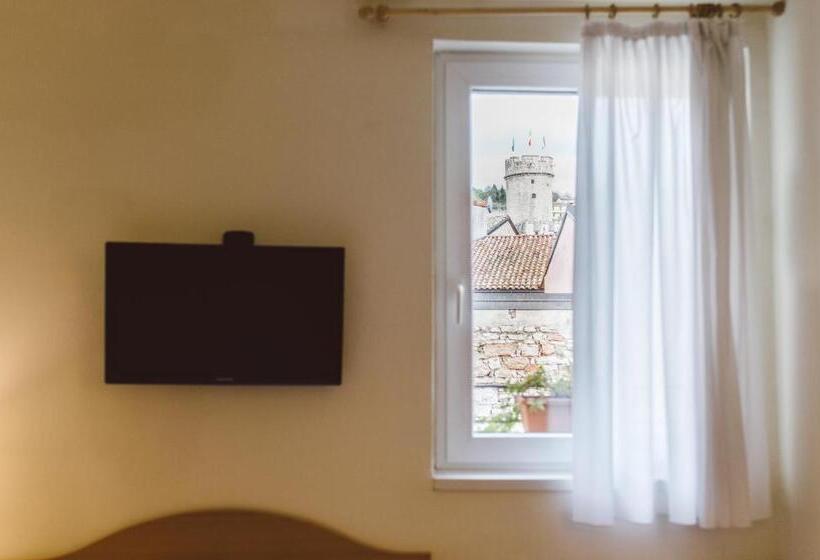 스탠다드 싱글 룸, America