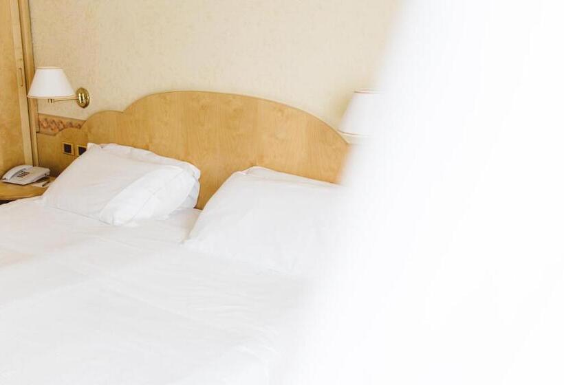 스탠다드 발코니 룸, America