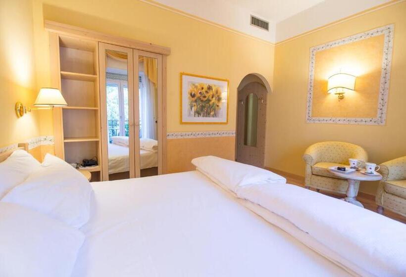 수피리어 룸, America