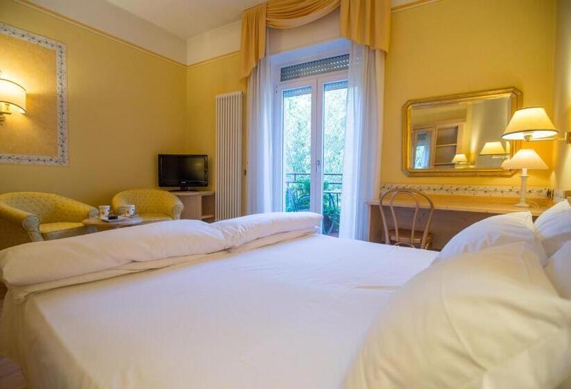 수피리어 룸, America