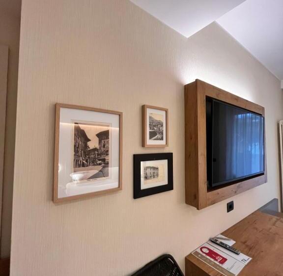 수피리어 룸, America