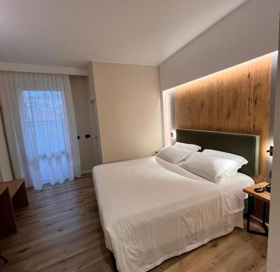 수피리어 룸, America