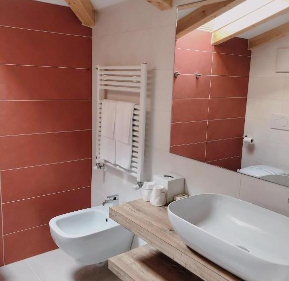 디럭스 룸, America