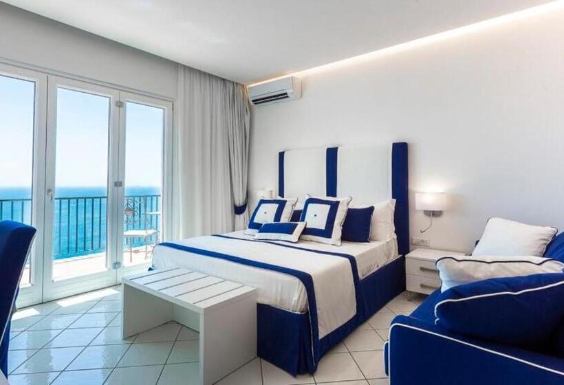 غرفة سوبيريور, Bristol