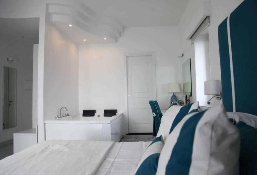 جناح مطلّ علي البحر, Bristol