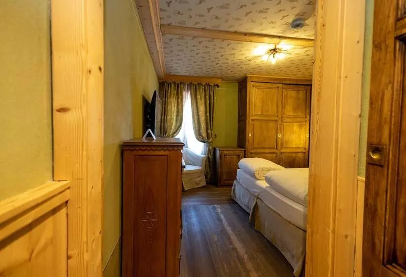 اتاق بزرگ با دسترسی به اسپا, Bucaneve