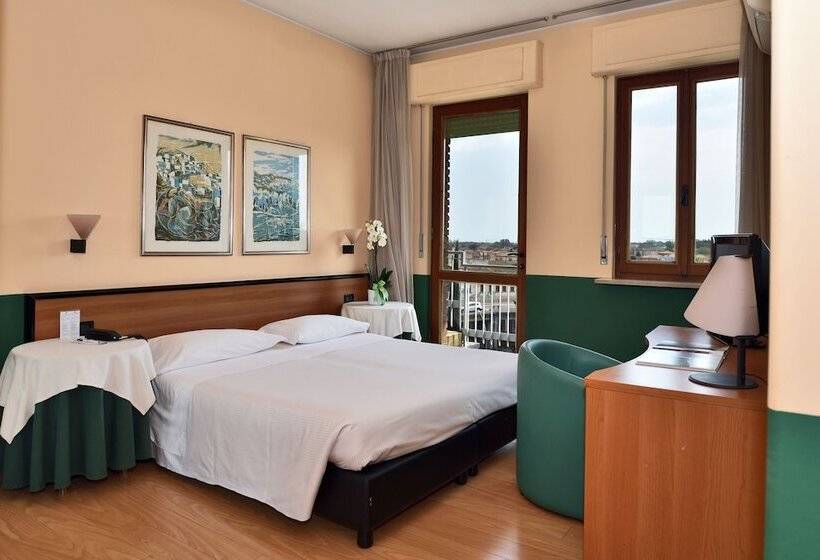 اتاق راحتی سه تخته, Carlton