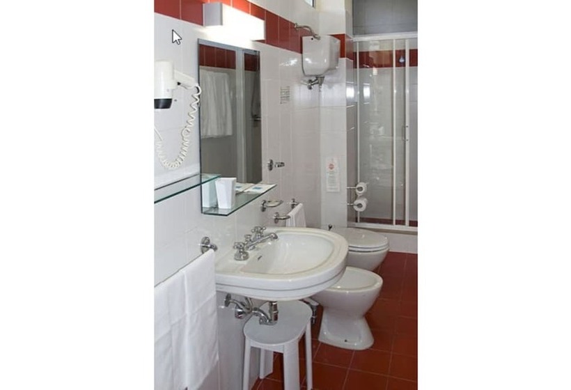 اتاق استاندارد, Clarici