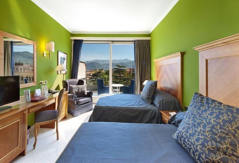 サイドシービュージュニアスイート, Continental