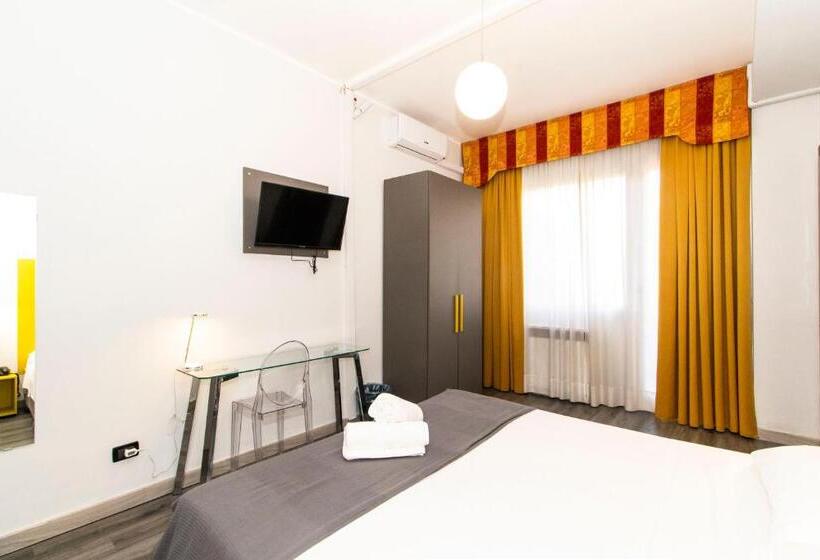 غرفة قياسية, Cristallo Torino