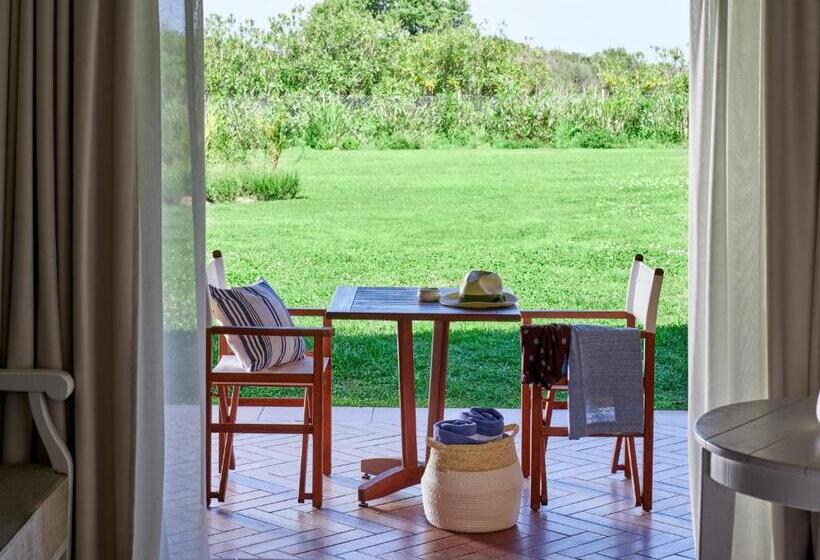 اتاق لوکس سه تخته, Due Lune Puntaldia Resort & Golf