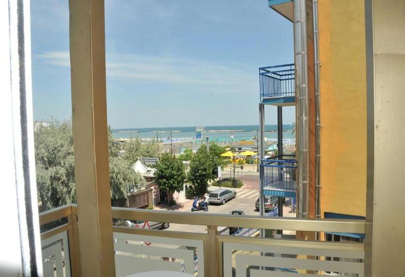 Номер Стандарт Индивидуальный Вид на Море, Embassy