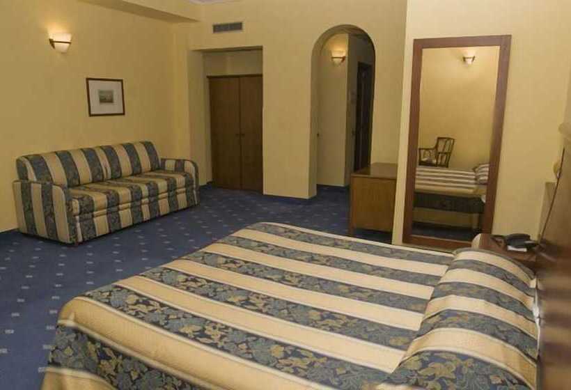 レイクビュースタンダードルーム, Europalace