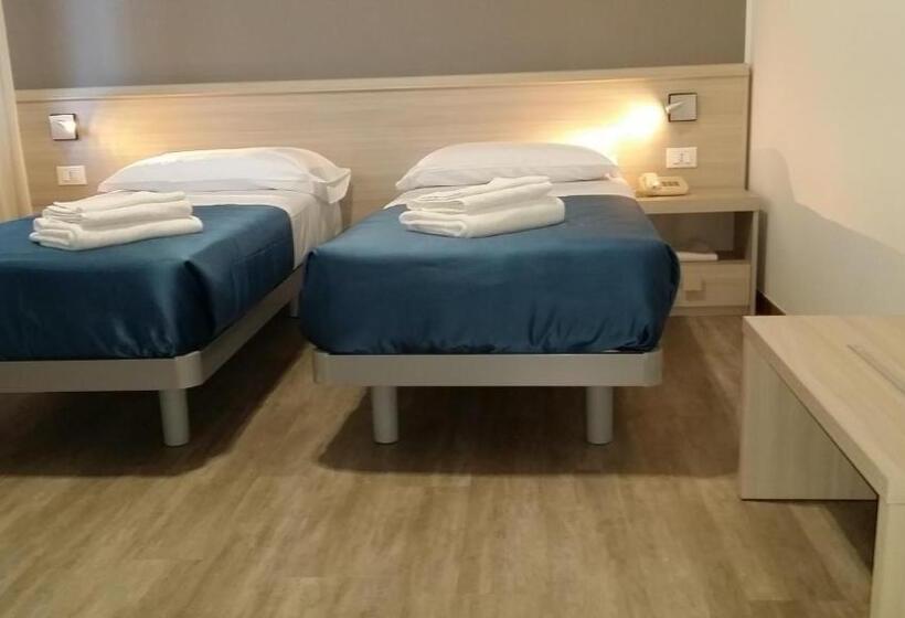 غرفة قياسية, Flying