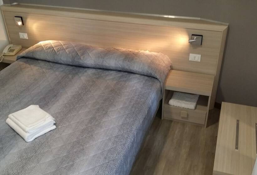 غرفة عائلية, Flying