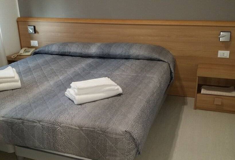 غرفة عائلية, Flying