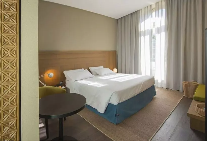 デラックスルーム, Grand Hotel Billia