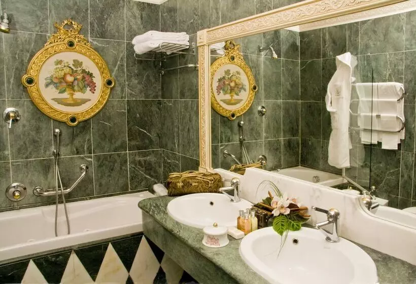 レイクビュースタンダードルーム, Grand Hotel Des Iles Borromées & Spa