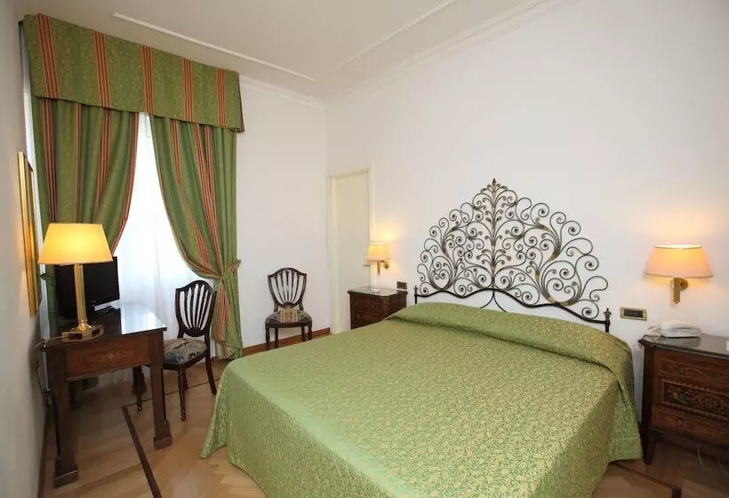 اتاق استاندارد سه نفره, Grand Hotel Villa Balbi