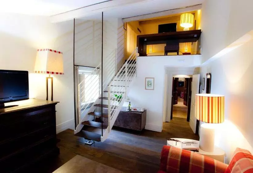 Junior Suite, Le Tre Vaselle