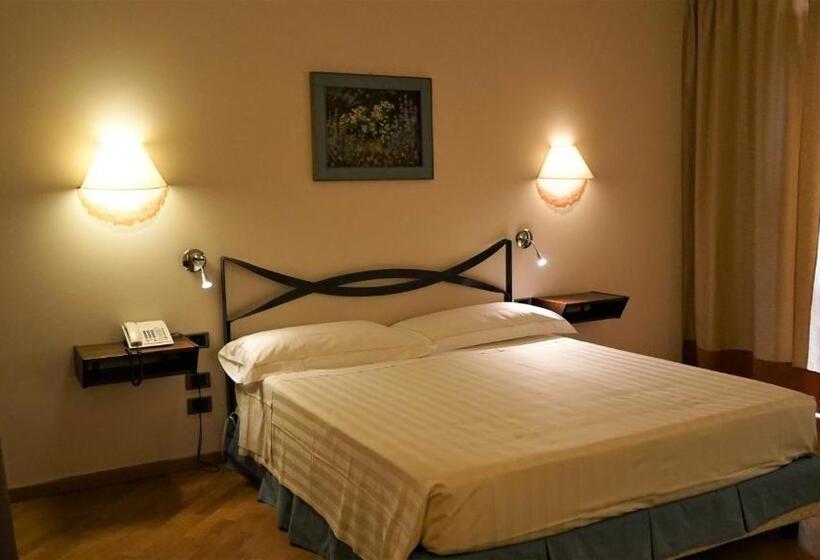 标准间, Le Tre Vaselle